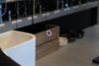 Badkamerspiegel Love Dimbaar LED met spiegelverwarming Druppel Ovaal - Knop