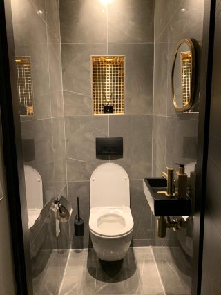 Compact Randloos toilet Skvetta Slimline en Fonteinset mat zwart Axla