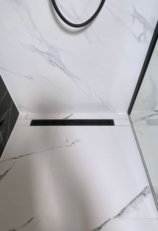 Douchegoot mat zwart