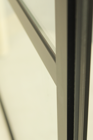 Douchedeur mat zwart frame 8 mm glas anti kalk leverbaar in 80, 90 en 100 cm breedte