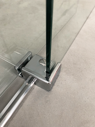 Douchedeur schuif Industrieel chroom profiel 6mm glas, leverbaar in 100 cm en 120 cm breedte